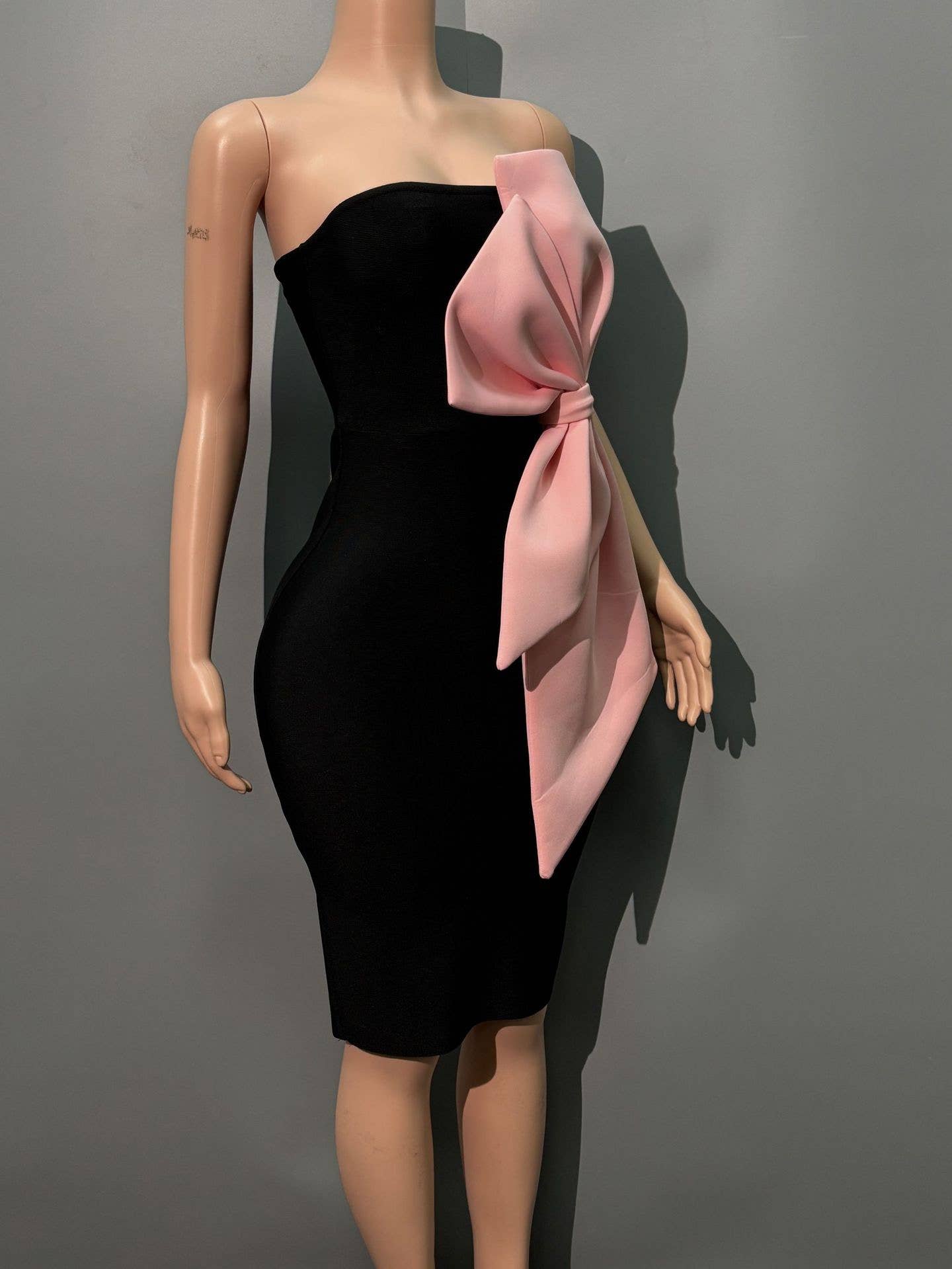 Amara Bow Bandage Midi