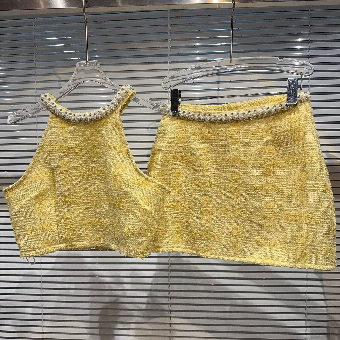 DY29 Pearl Trim Tweed Halter Top Skirt Set Chic Look