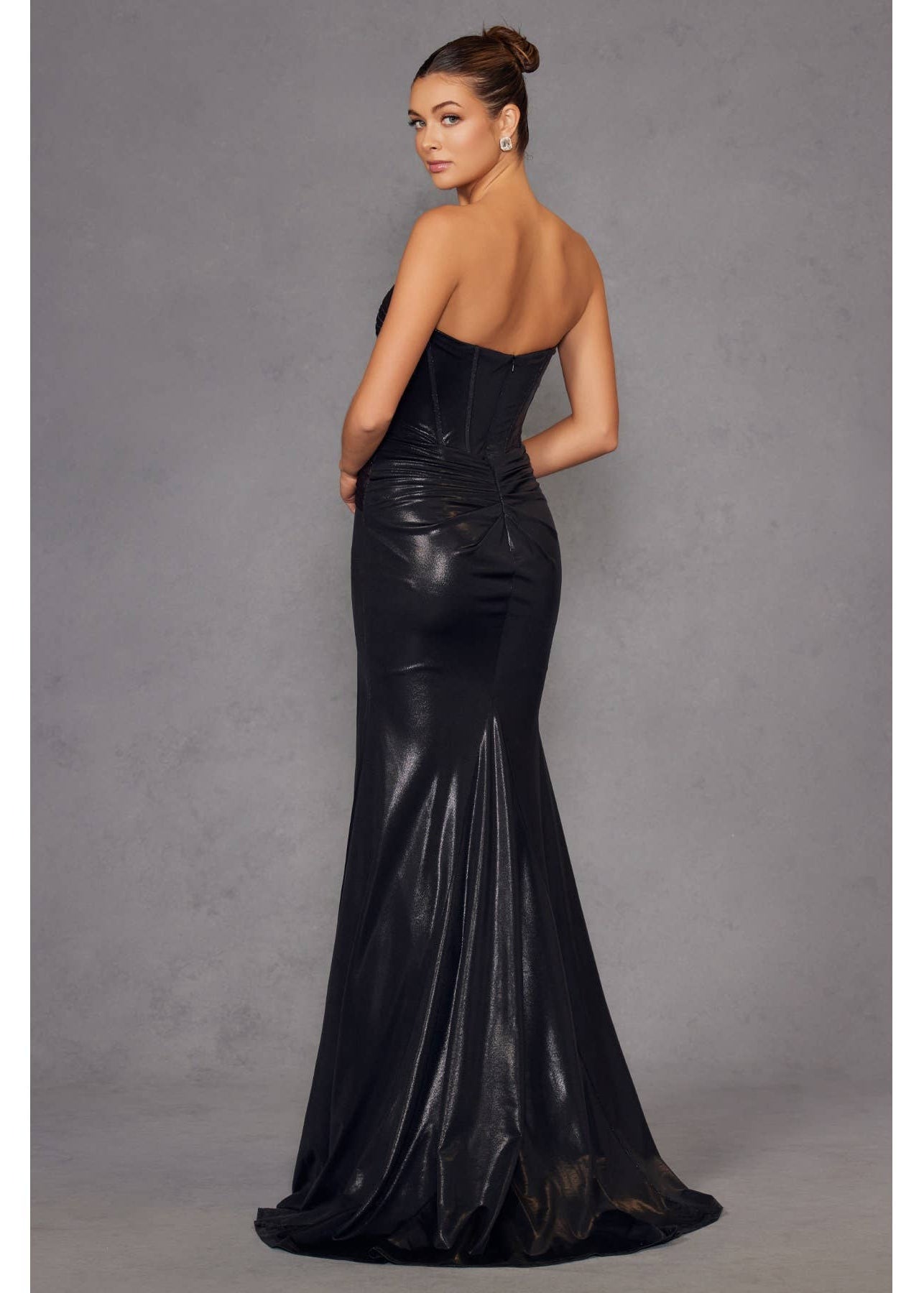 Juliet Metallic Sweetheart Gown