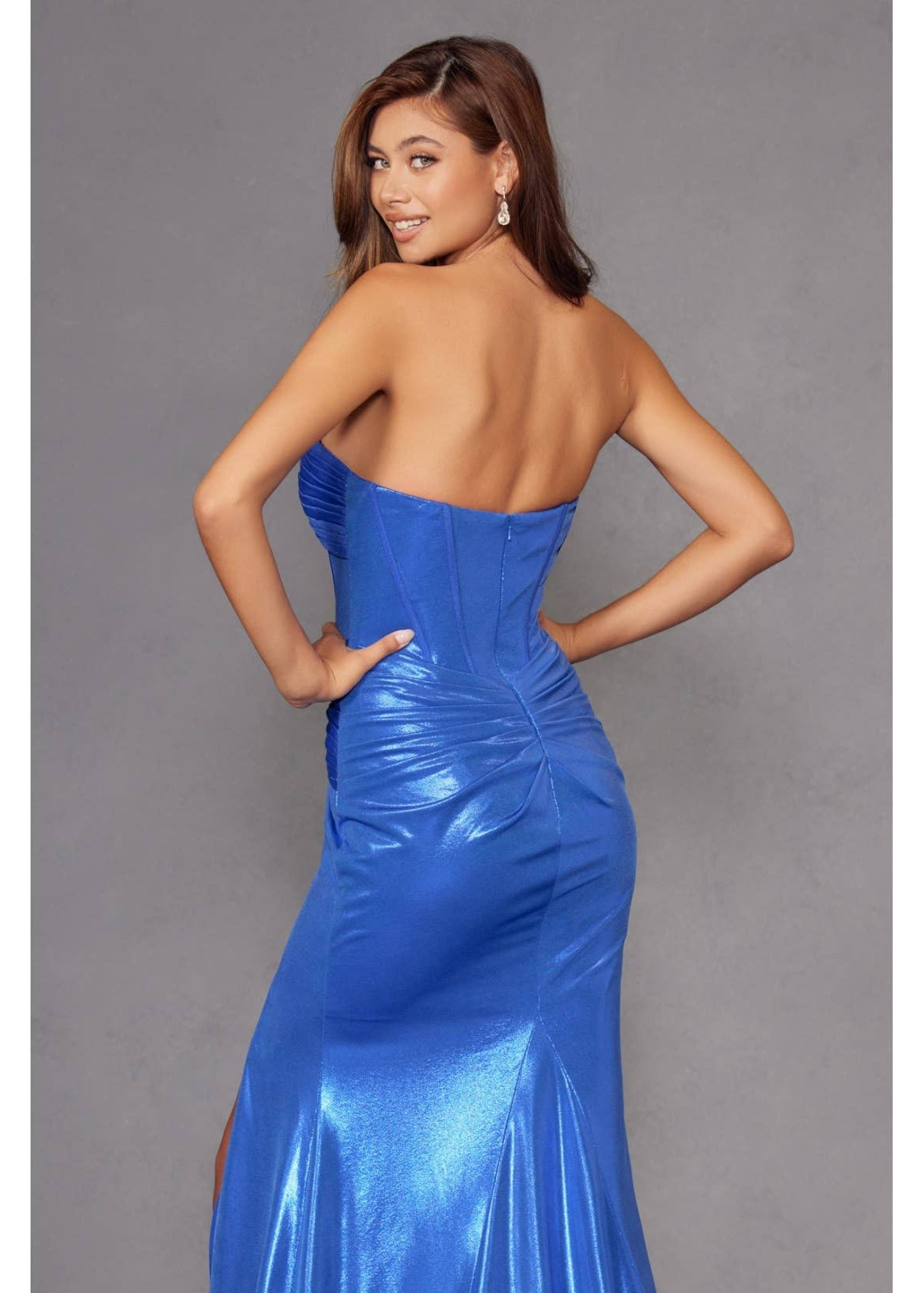 Juliet Metallic Sweetheart Gown