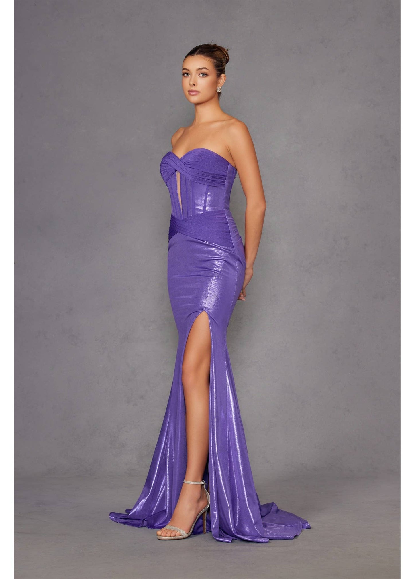 Juliet Metallic Sweetheart Gown