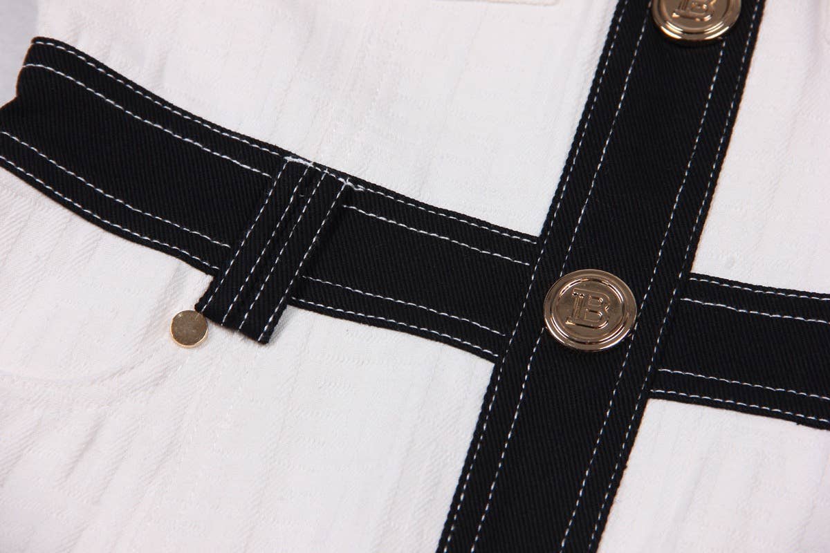 DR038 Short-sleeved Dress With Gold Buttons