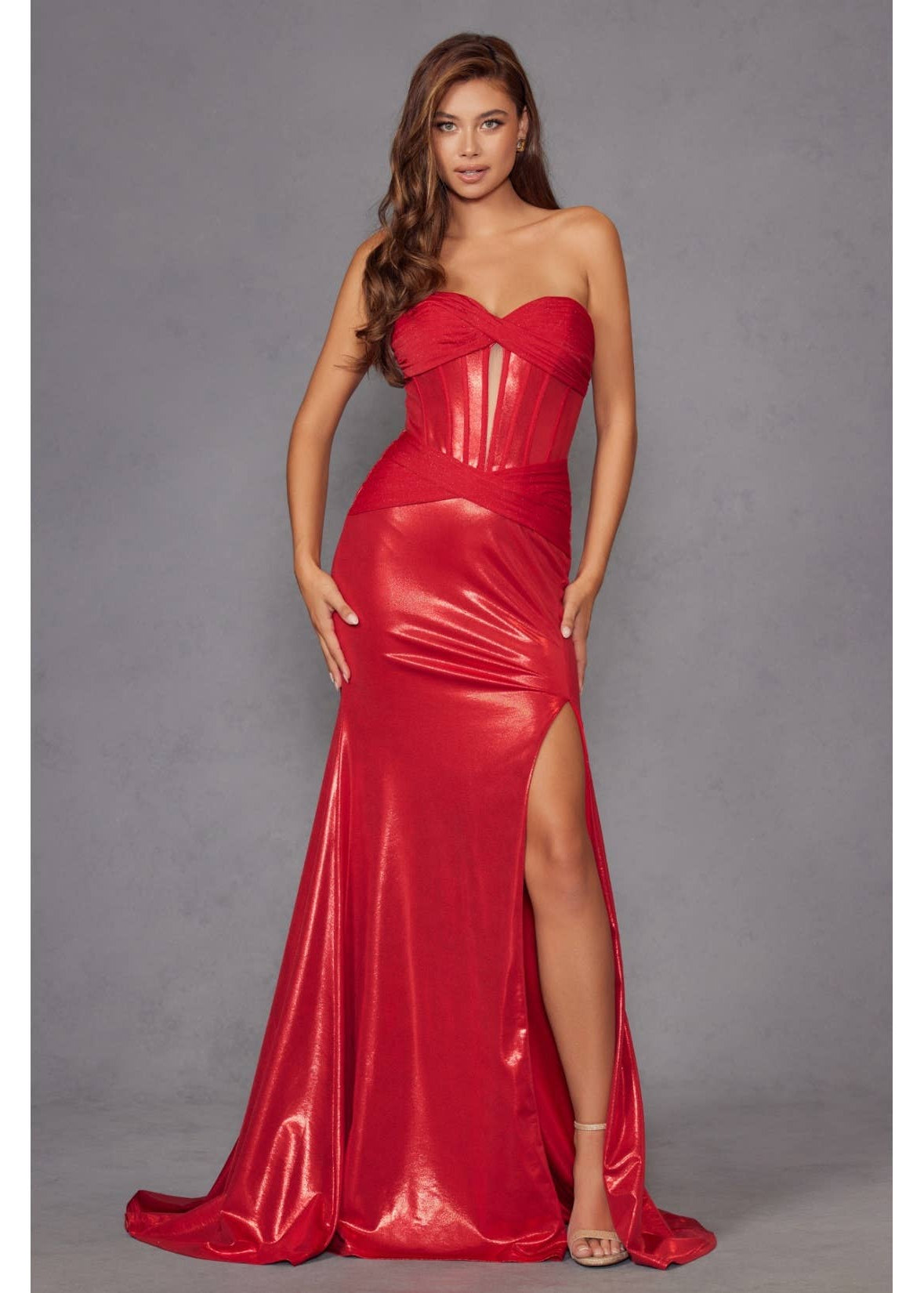Juliet Metallic Sweetheart Gown