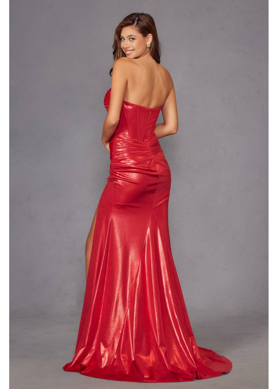 Juliet Metallic Sweetheart Gown