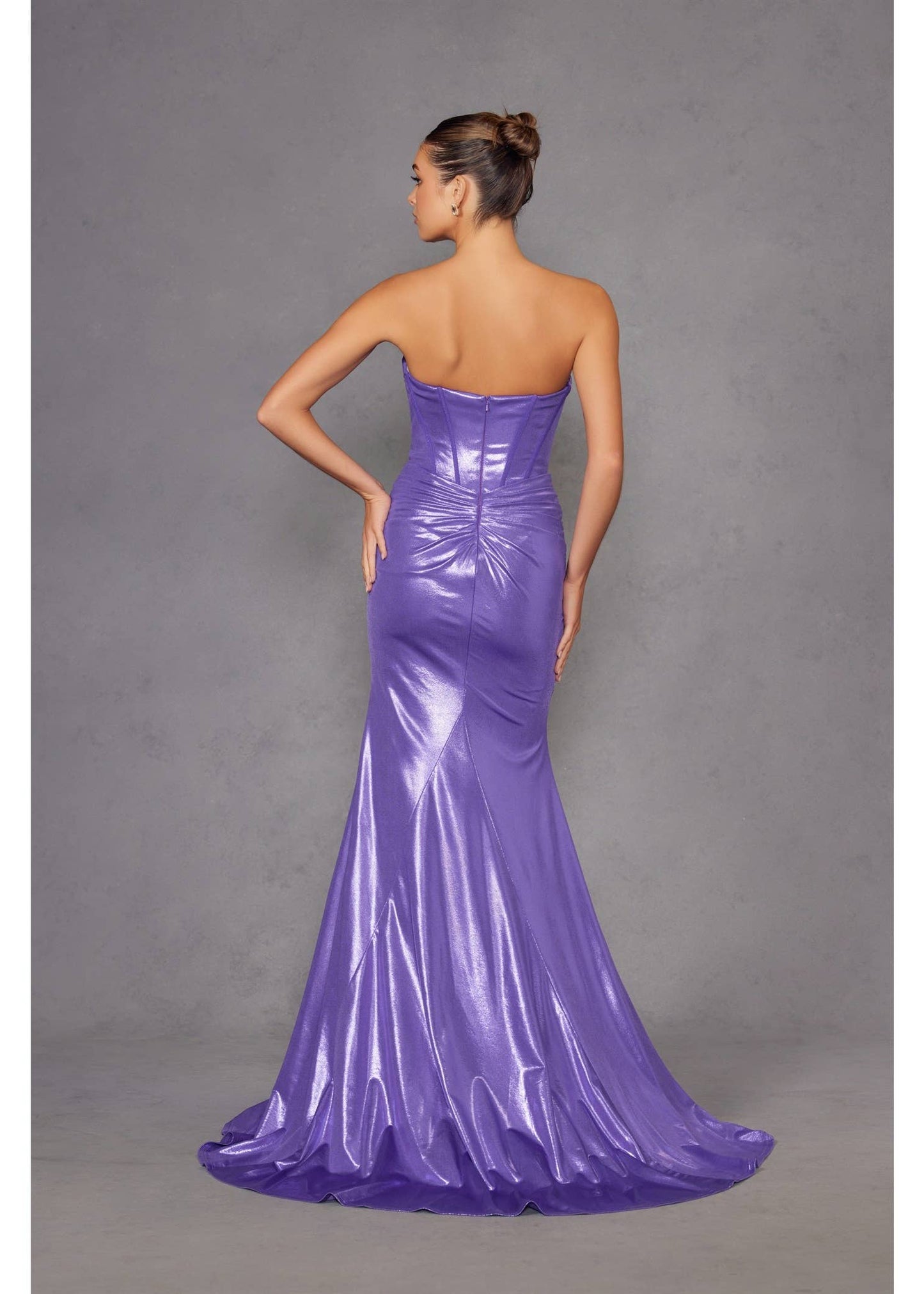 Juliet Metallic Sweetheart Gown